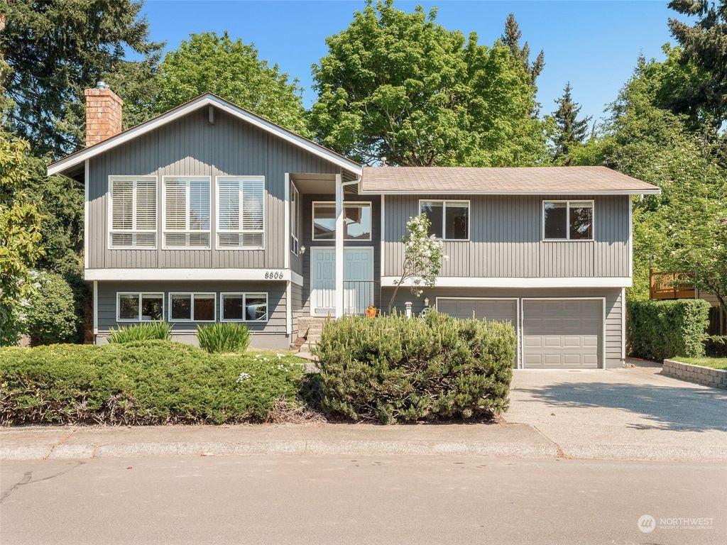 Photo of 8806 NE 127th Place, Kirkland, WA 98034 (MLS # 2063849)