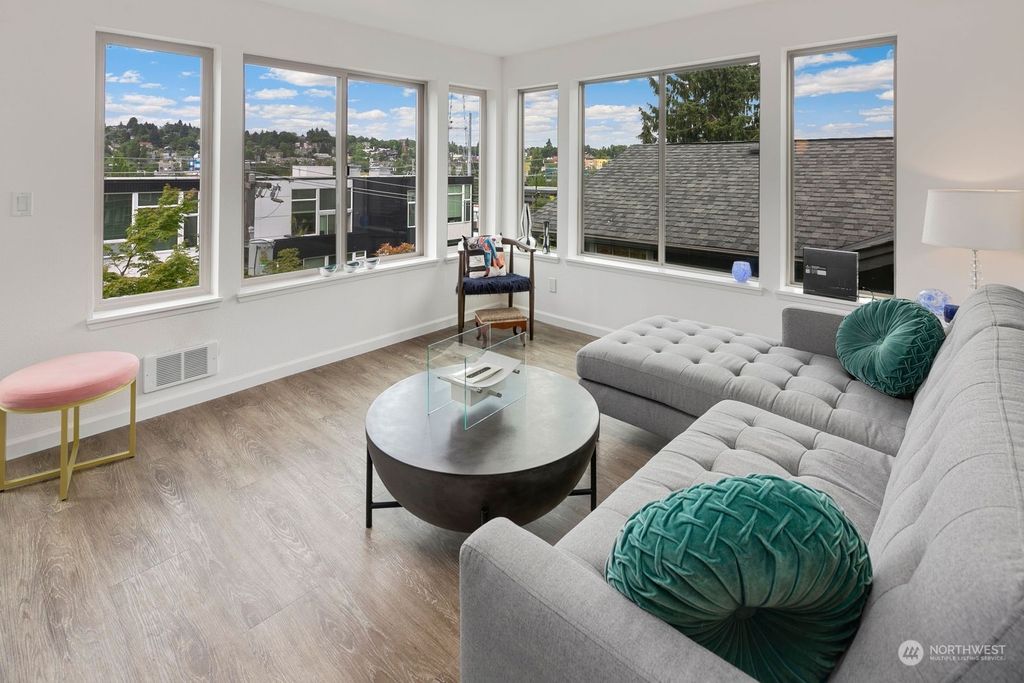 Photo of 29 Etruria Street #401, Seattle, WA 98109 (MLS # 2127806)