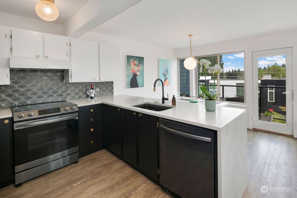 Photo of 29 Etruria Street #401, Seattle, WA 98109 (MLS # 2127806)