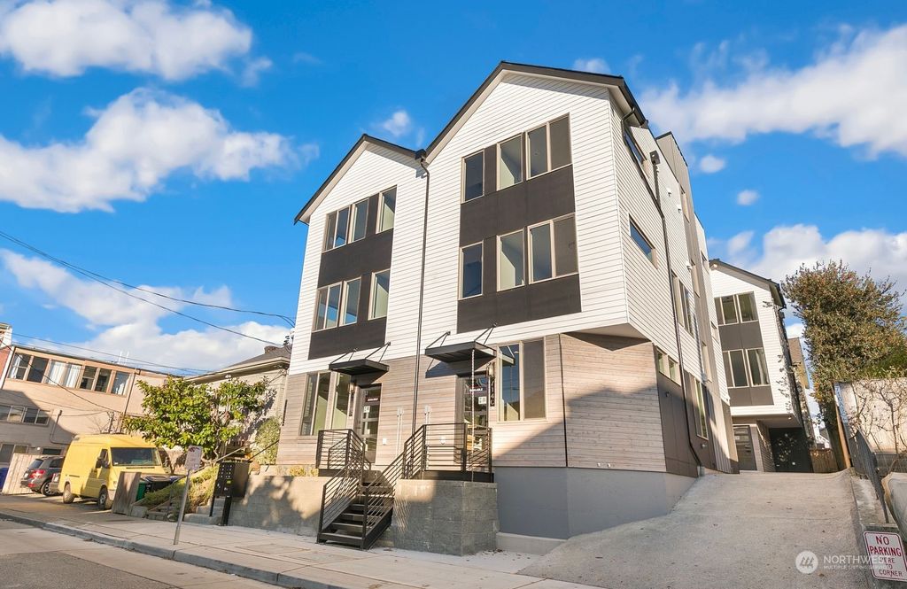 Photo of 714 N Motor Place #A, Seattle, WA 98103 (MLS # 2180982)