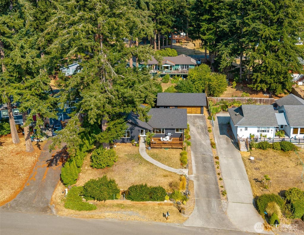 Photo of 5959 Sundown Lane, Freeland, WA 98249 (MLS # 2571030)