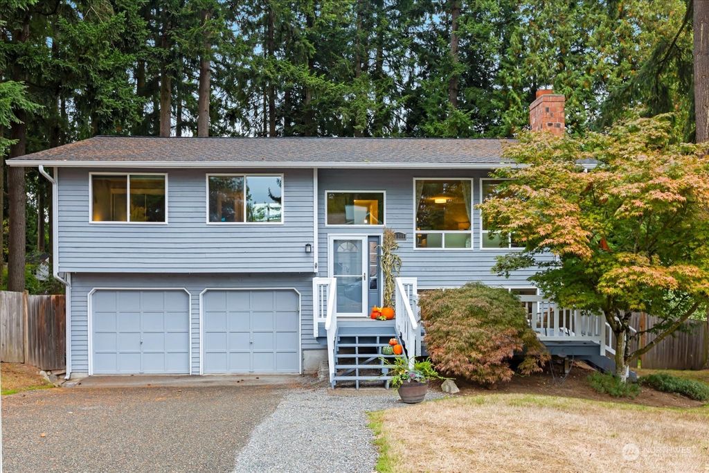 Photo of 18318 129th Place NE, Bothell, WA 98011 (MLS # 2166065)
