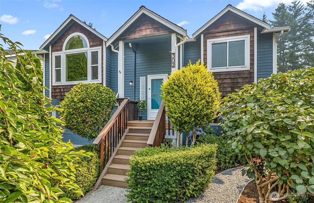 Photo of 302 18th Place, Snohomish, WA 98290 (MLS # 2565767)