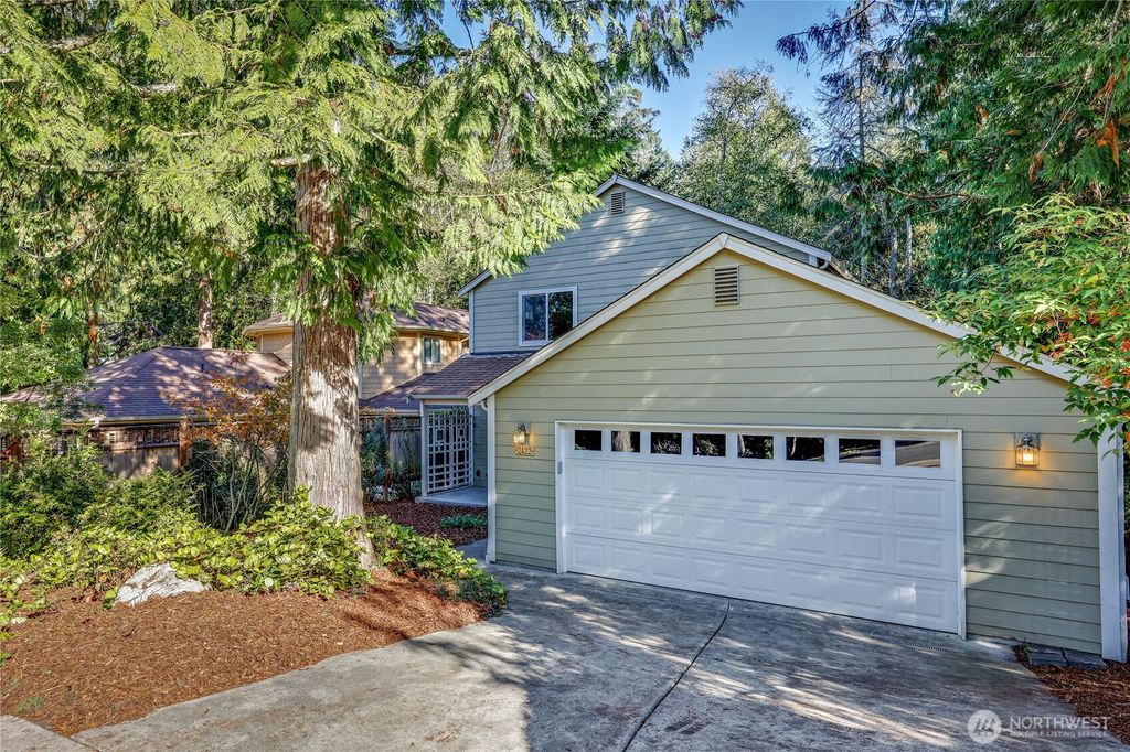 Photo of 2422 Cliff Street, Port Townsend, WA 98368 (MLS # 2447299)