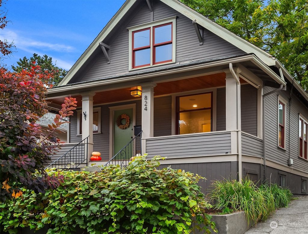 Photo of 824 NW 54th Street, Seattle, WA 98107 (MLS # 2302047)