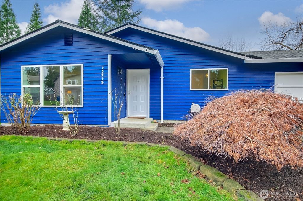 Photo of 16518 26th Avenue SE, Bothell, WA 98012 (MLS # 2466159)