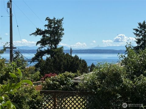 Photo of 334 Sheridan Street, Port Townsend, WA 98368 (MLS # 2464696)