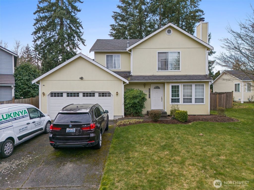 Photo of 22125 112th Place SE, Kent, WA 98031 (MLS # 2336871)