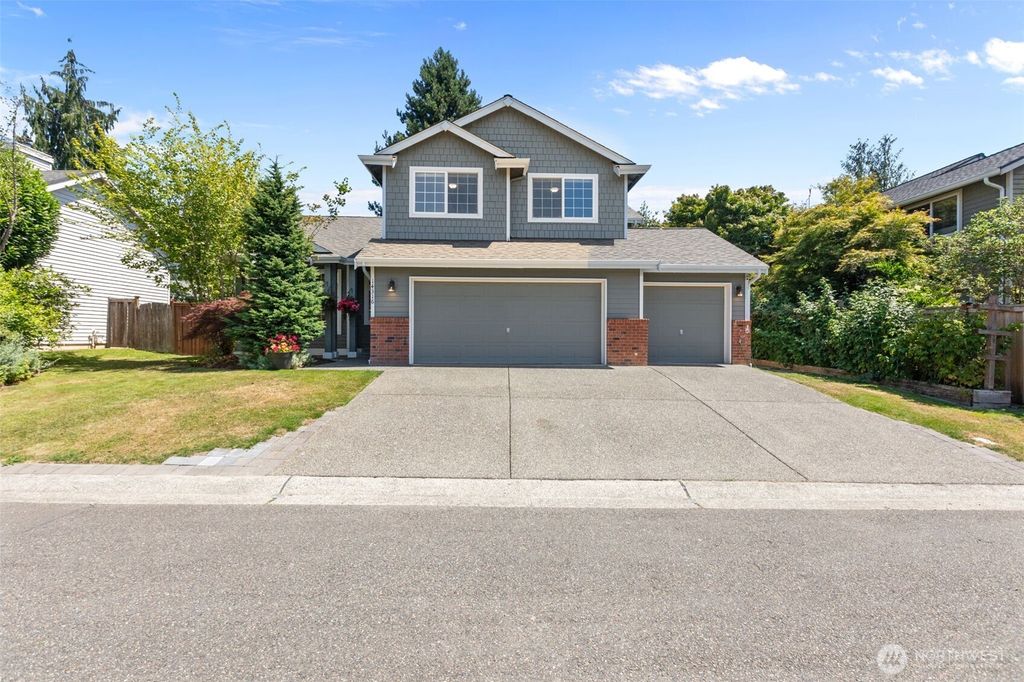 Photo of 14316 81st Court NE, Kirkland, WA 98034 (MLS # 2551885)