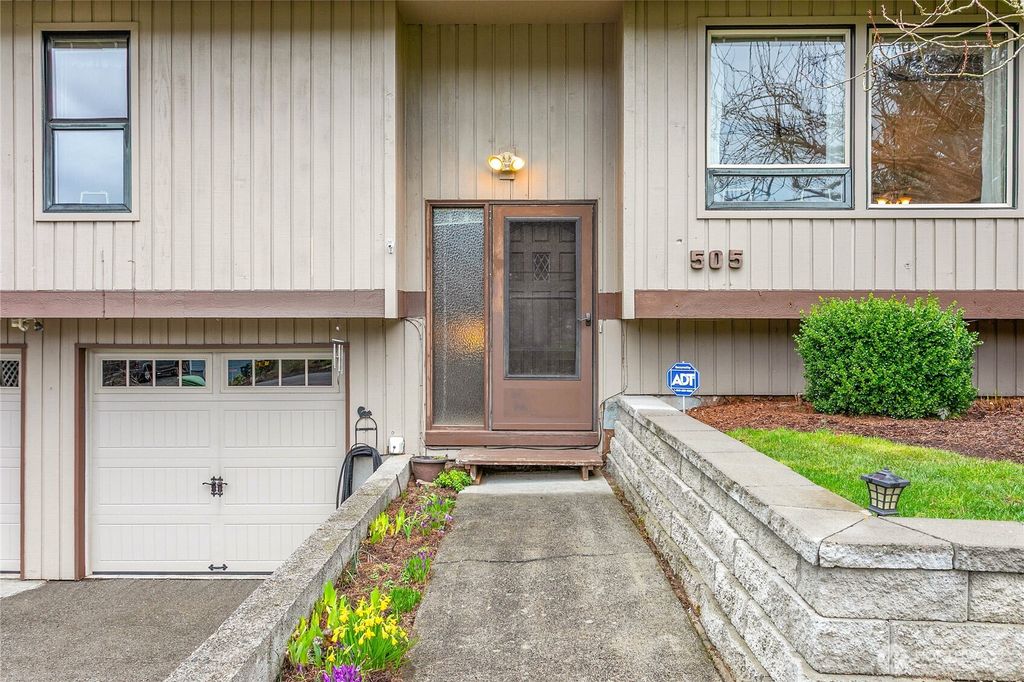Photo of 505 Mulberry Road, Bellingham, WA 98225 (MLS # 2477699)