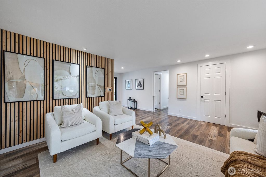 Photo of 408 165th Avenue SE, Bellevue, WA 98008 (MLS # 2343561)