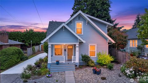 Photo of 7337 Jones Avenue NW, Seattle, WA 98117 (MLS # 2546579)