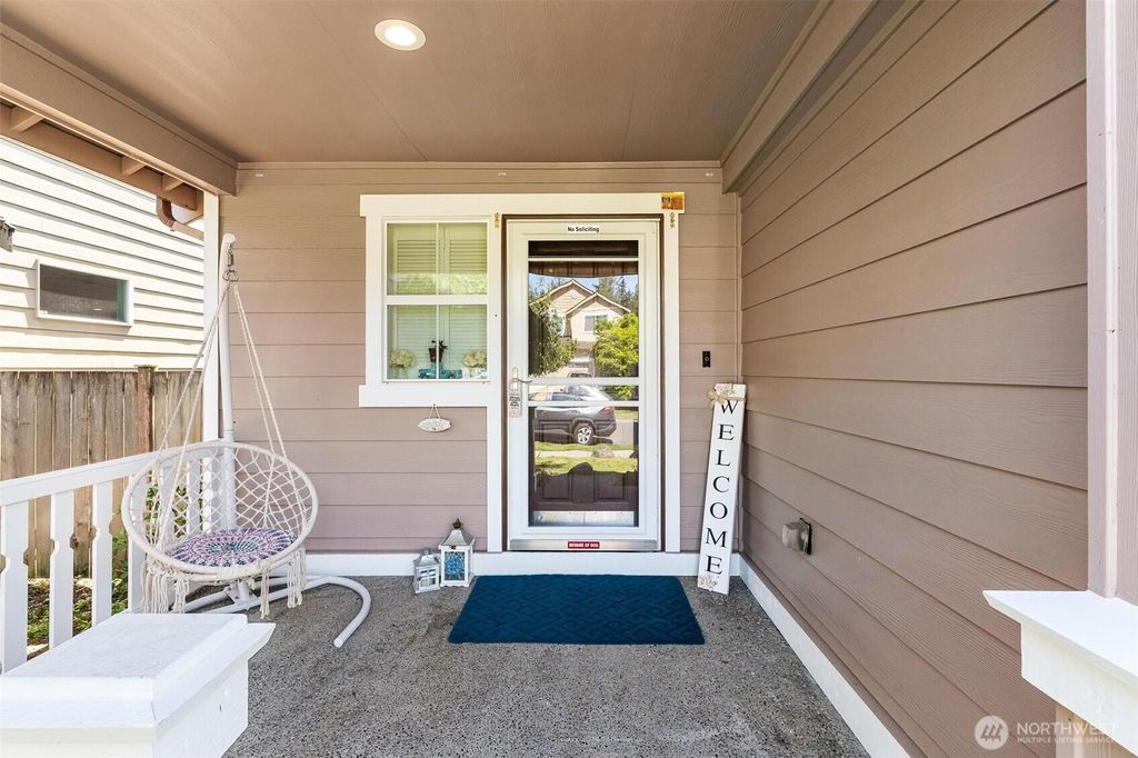 Photo of 2514 96th ST SE ST, Everett, WA 98208 (MLS # 2518908)