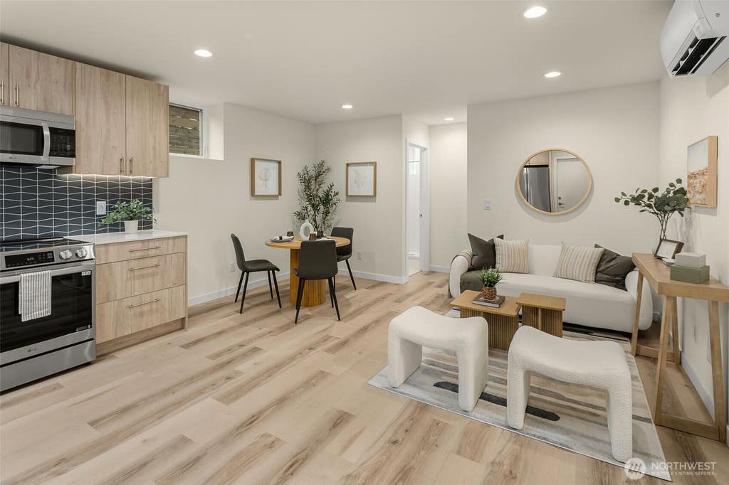 Photo of 3918 S Juneau Street, Seattle, WA 98118 (MLS # 2536905)