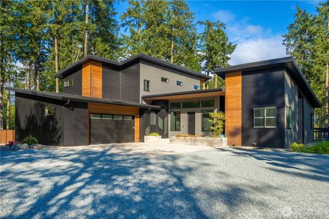 MLS: 2368672