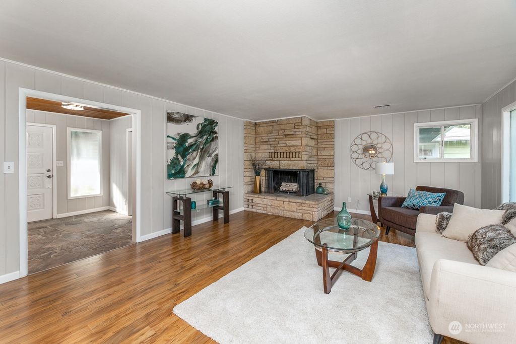 Photo of 2413 Del Campo Drive, Everett, WA 98208 (MLS # 2011133)