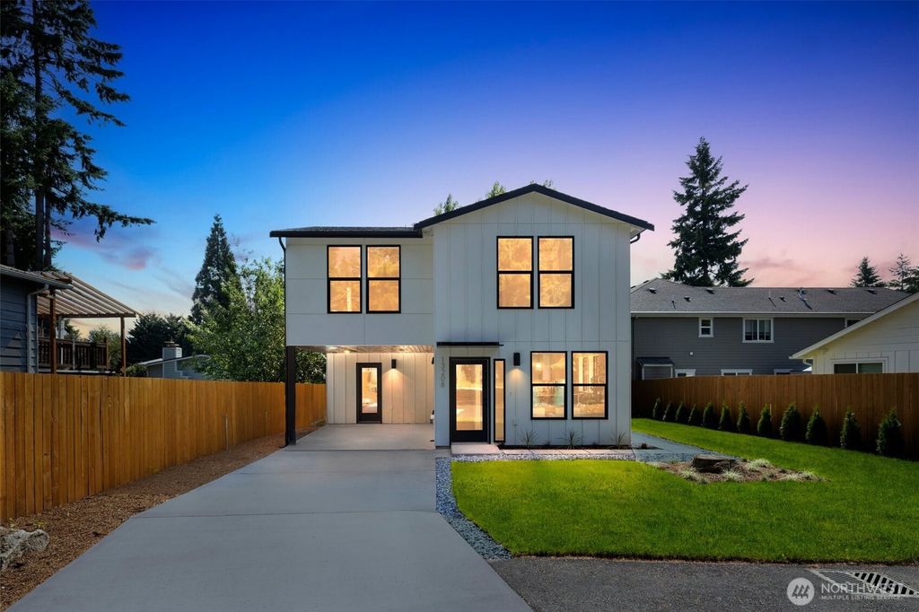 Photo of 13208 87th Avenue NE, Kirkland, WA 98034 (MLS # 2401172)