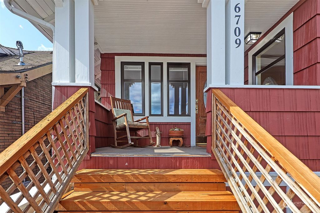 Photo of 6709 Dayton Avenue N, Seattle, WA 98103 (MLS # 2045745)