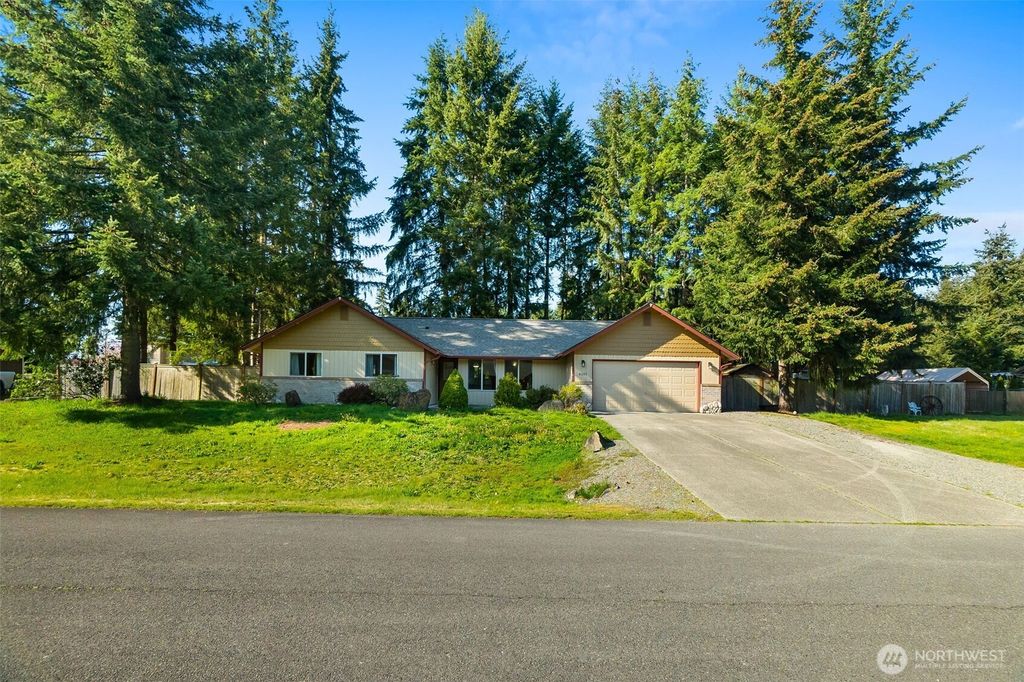 Photo of 6107 189th Loop SW, Rochester, WA 98579 (MLS # 2488541)