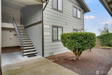 3600 NE Narrows View Lane Unit 204, Bremerton, WA 98310 - MLS#: 2345279