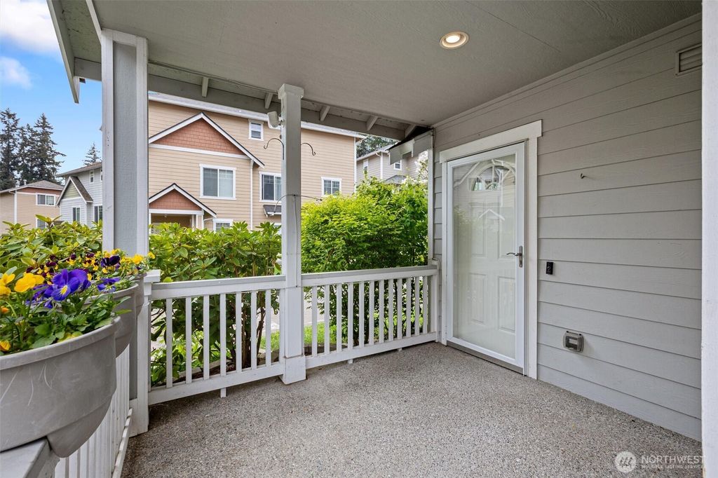 Photo of 11810 14th Avenue W #14, Everett, WA 98204 (MLS # 2520997)