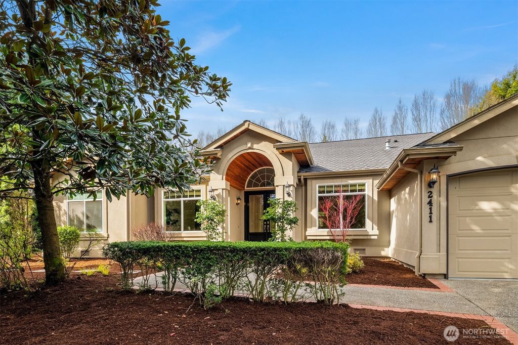 Photo of 2411 98th Avenue NE, Clyde Hill, WA 98004 (MLS # 2523212)