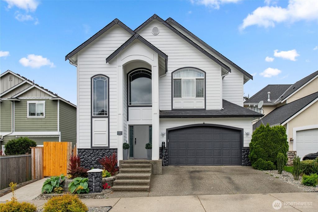 Photo of 25411 155th Avenue SE, Covington, WA 98042 (MLS # 2522609)