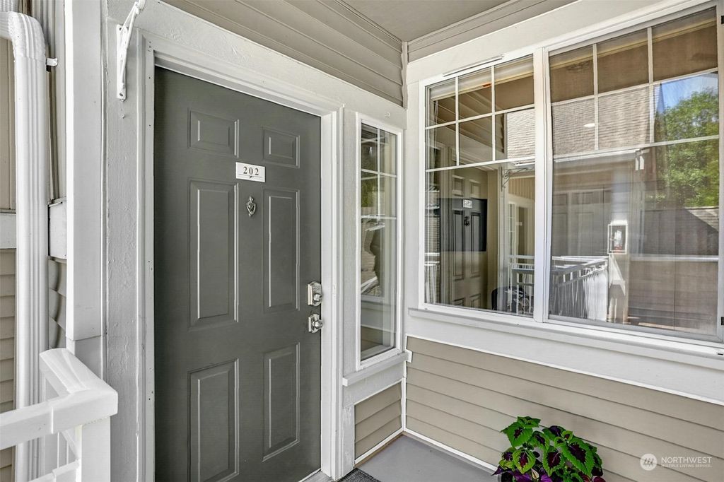 Photo of 9716 178th Place NE #202, Redmond, WA 98052 (MLS # 2257196)