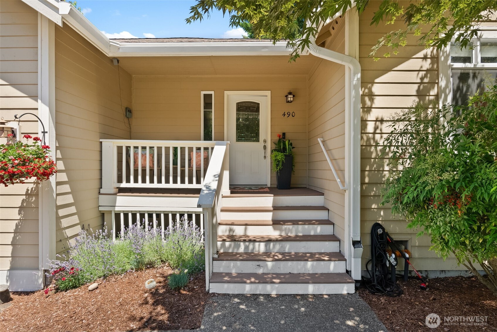 490 E Mountain View Drive