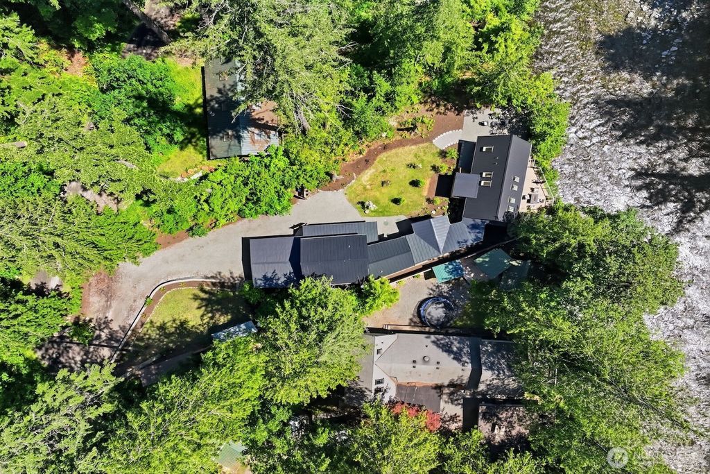 Photo of 47313 SE 160th Street, North Bend, WA 98045 (MLS # 2542558)