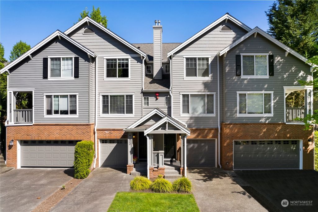 Photo of 4122 248th Court SE #82, Sammamish, WA 98029 (MLS # 2066953)