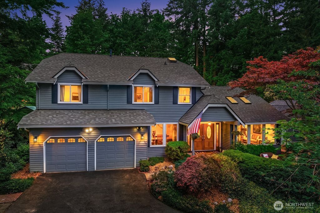 Photo of 21422 SE 37th Street, Sammamish, WA 98075 (MLS # 2523819)