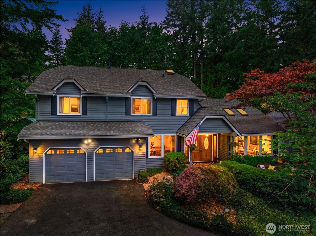 Photo of 21422 SE 37th Street, Sammamish, WA 98075 (MLS # 2523819)