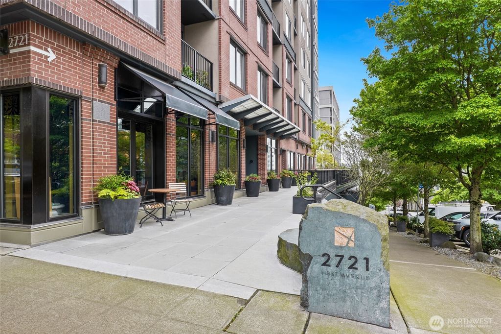Photo of 2721 1st Avenue #805, Seattle, WA 98121 (MLS # 2524944)
