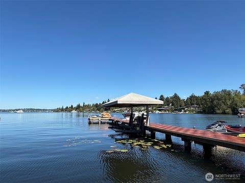 Photo of 3216 Hunts Point Road, Hunts Point, WA 98004 (MLS # 2567468)