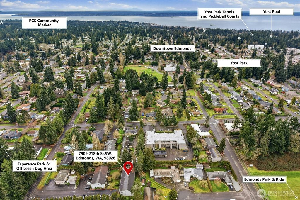 Photo of 7909 218th Street SW #6, Edmonds, WA 98026 (MLS # 2515225)
