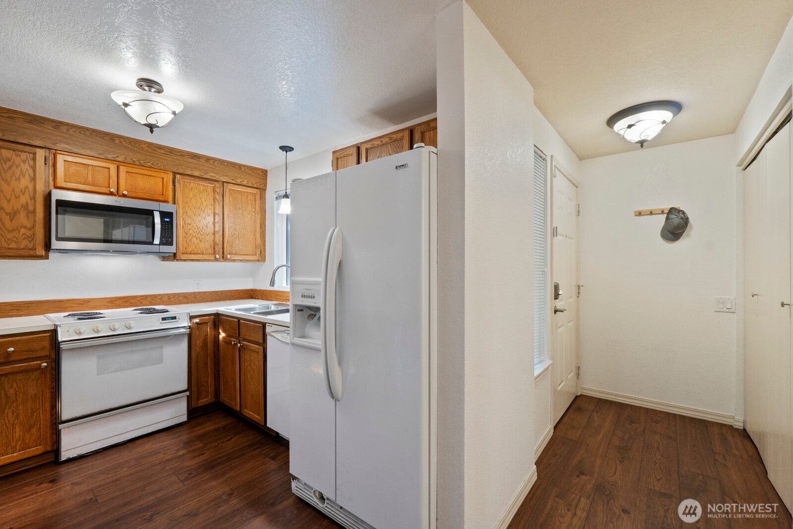 7730 196th Street SW 10