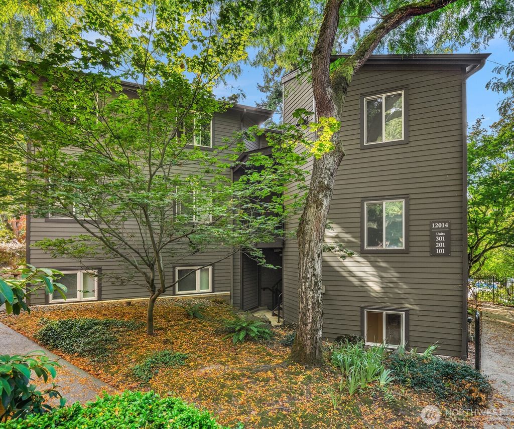 Photo of 12014 98th Avenue NE #101, Kirkland, WA 98034 (MLS # 2443617)