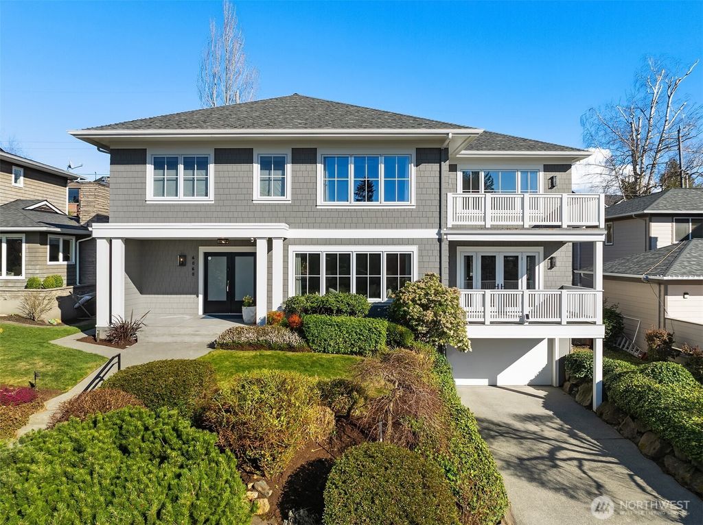 Photo of 6060 Wellesley Way NE, Seattle, WA 98115 (MLS # 2354434)