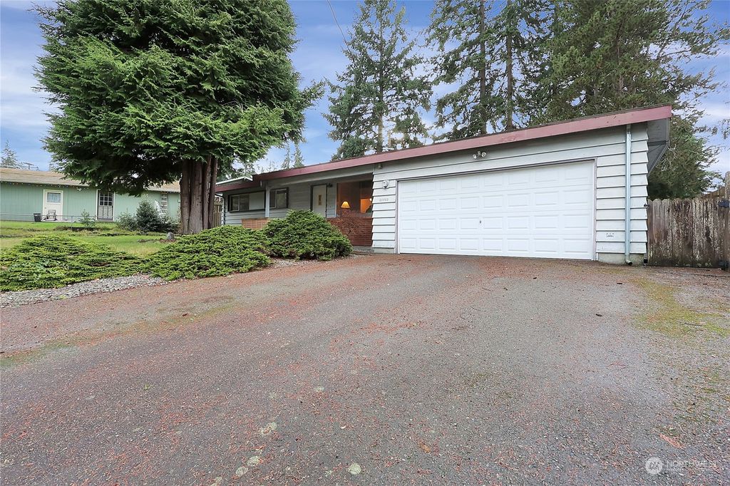 Photo of 30233 7th Avenue S, Federal Way, WA 98003 (MLS # 2190533)