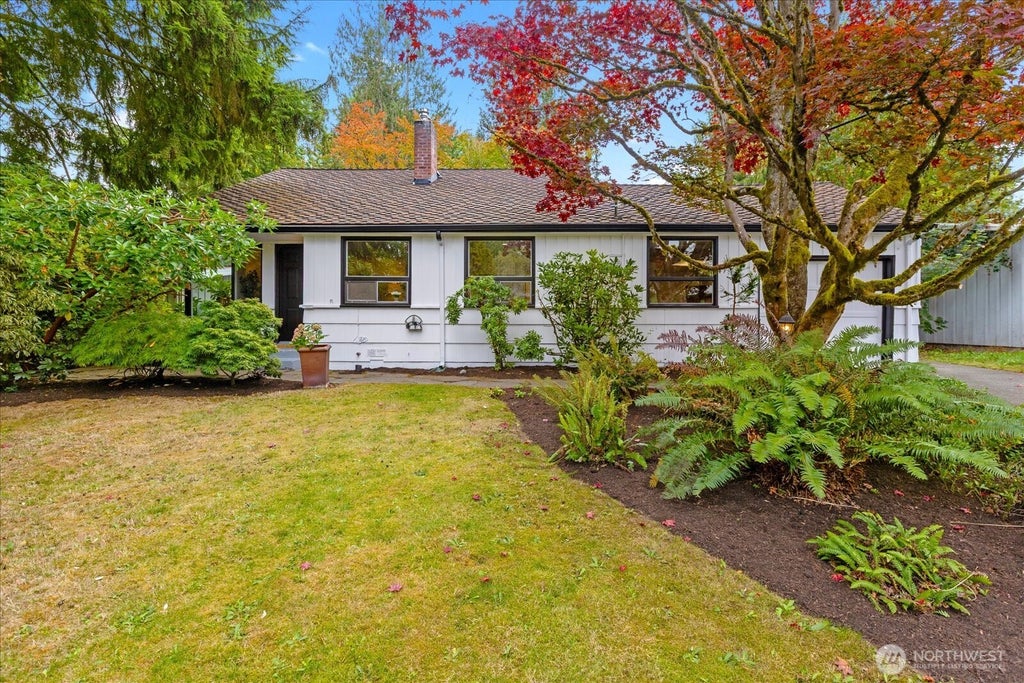 Photo of 2127 N 193rd Street, Shoreline, WA 98133 (MLS # 2591061)
