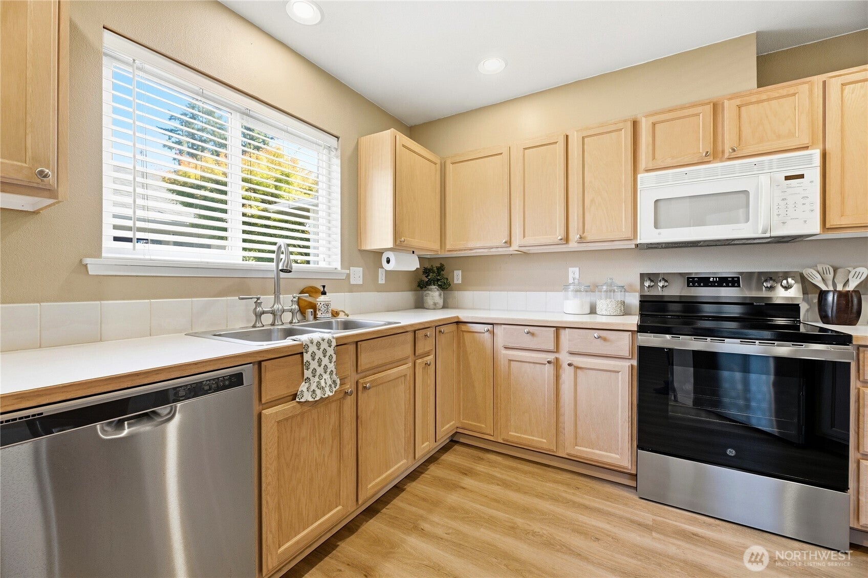 1450 Mountain View Drive