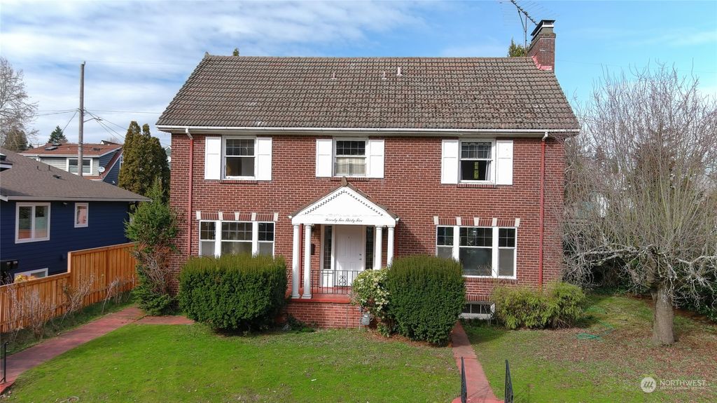 Photo of 7235 W Green Lake Drive N, Seattle, WA 98103 (MLS # 2039048)