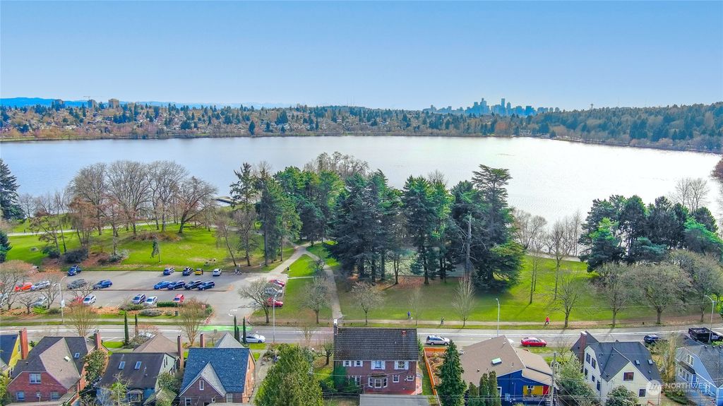 Photo of 7235 W Green Lake Drive N, Seattle, WA 98103 (MLS # 2039048)