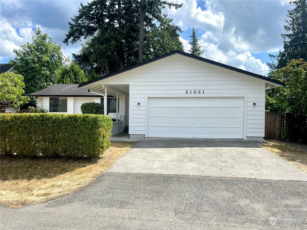 Photo of 21821 SE 267th Street, Maple Valley, WA 98038 (MLS # 2125332)