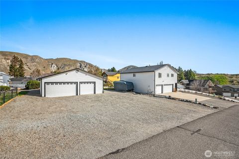Photo of 225 E Marine View Place, Orondo, WA 98843 (MLS # 2512344)