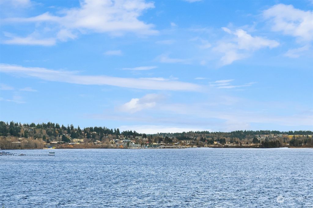 Photo of 3930 NE 157th Place, Lake Forest Park, WA 98155 (MLS # 2034332)