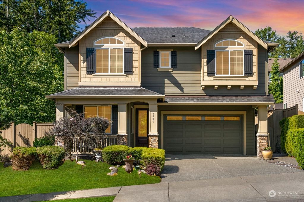 Photo of 9321 Nye Avenue SE, Snoqualmie, WA 98065 (MLS # 2077062)