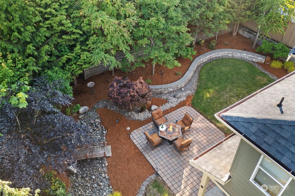 Photo of 9321 Nye Avenue SE, Snoqualmie, WA 98065 (MLS # 2077062)
