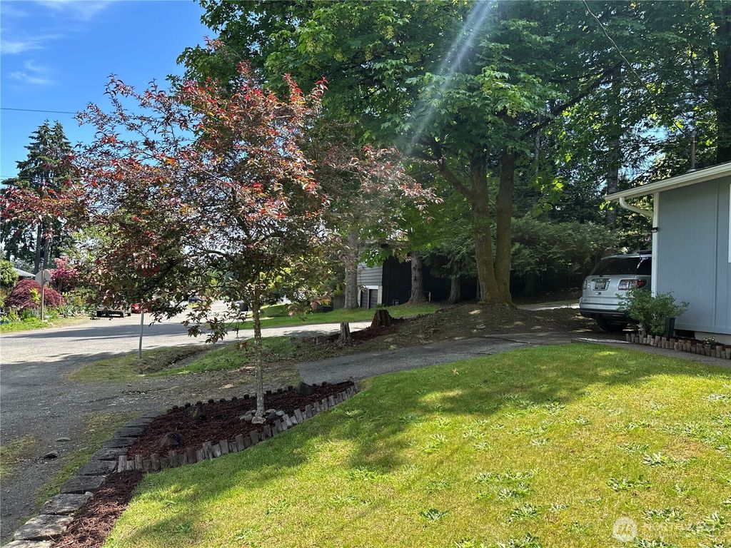 Photo of 705 Grandview Avenue, Shelton, WA 98584 (MLS # 2528227)